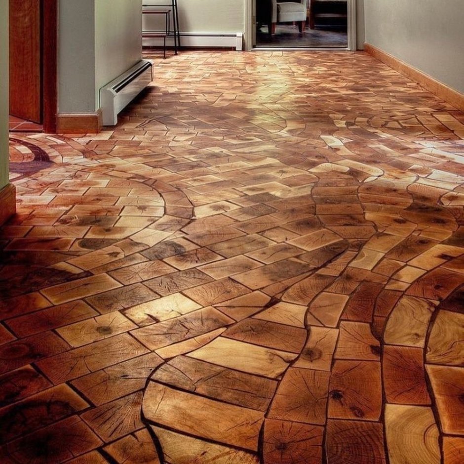 Ковер на деревянном полу