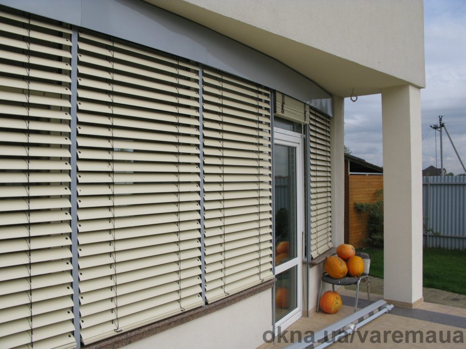 Защитные жалюзи рафшторы