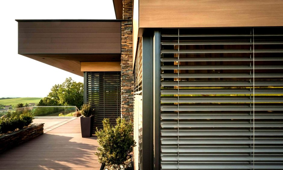 Фасад из ДПК