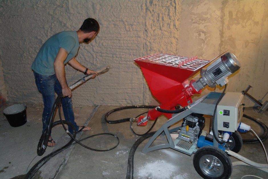 Механизированная штукатурка стен