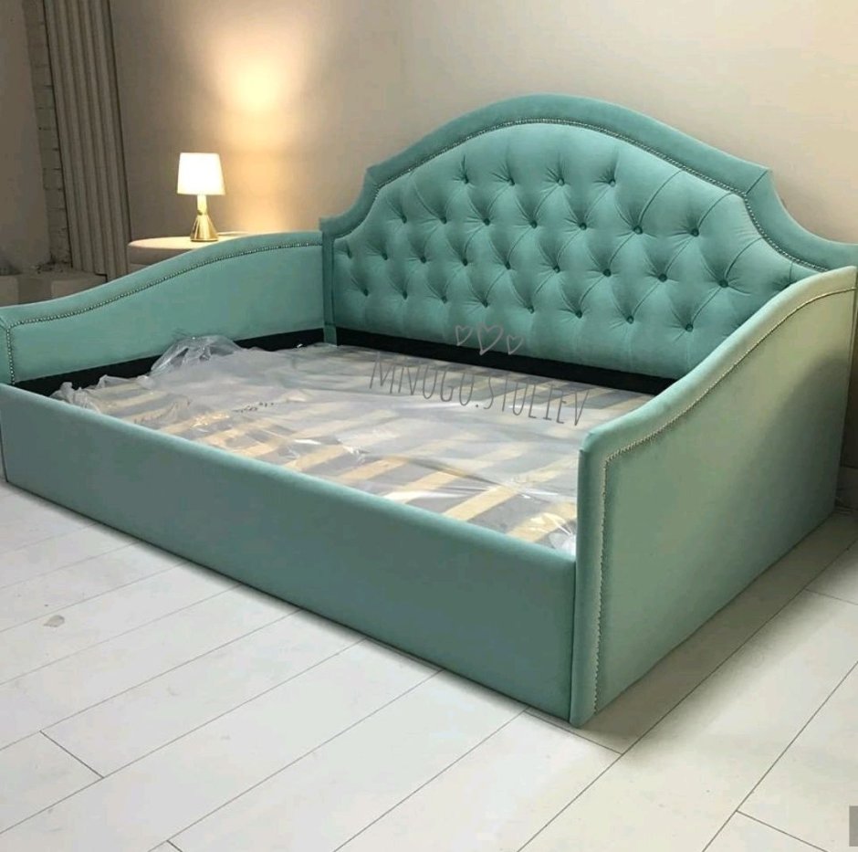 Кровать с мягким изголовьем Parma PR1971.4