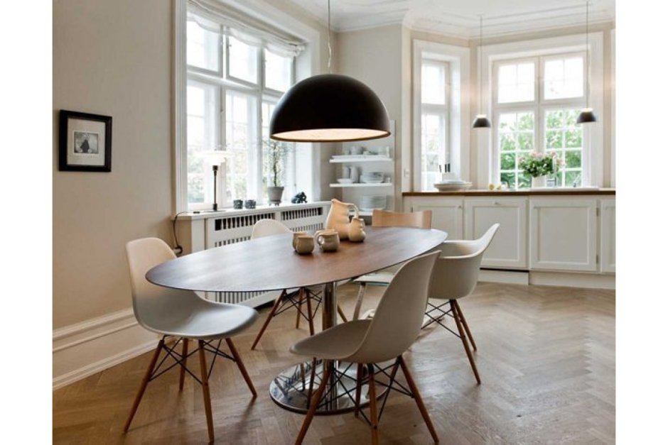 Стол деревянный