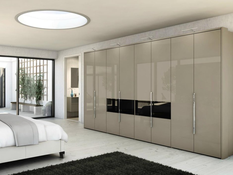 Современные шкафы с распашными дверями