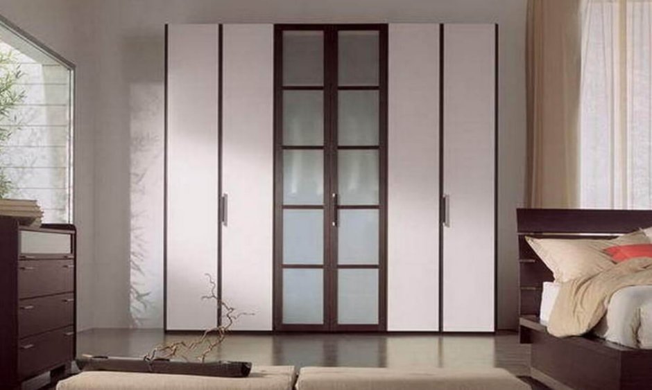 Стеклянные двери для шкафа распашные