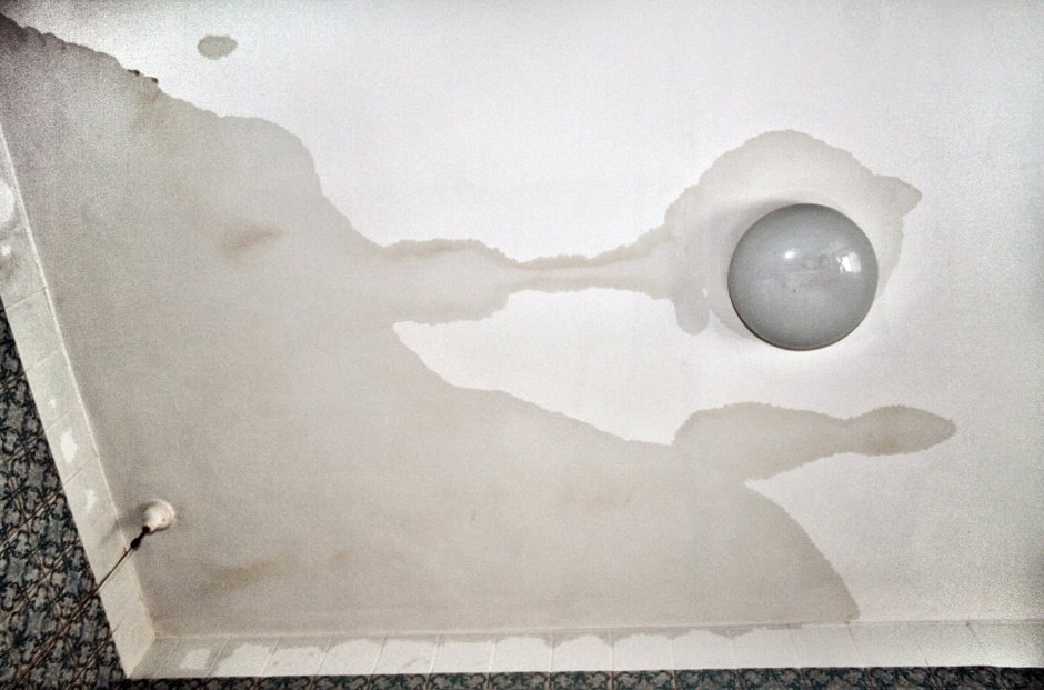 Подтеки на потолке в квартире