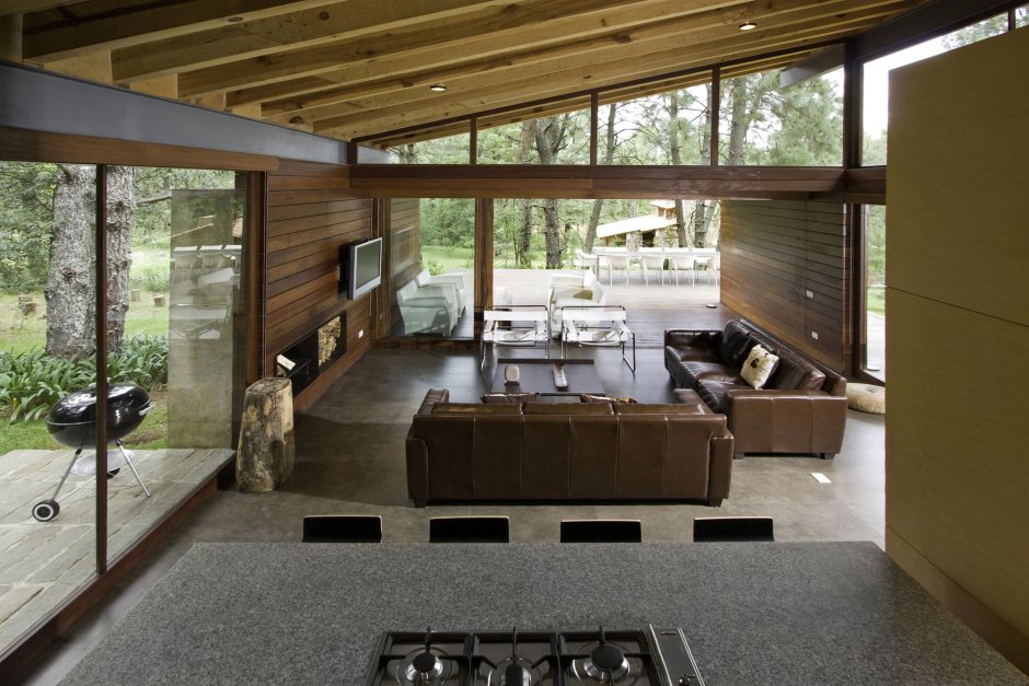 Современный одноэтажный дом внутри