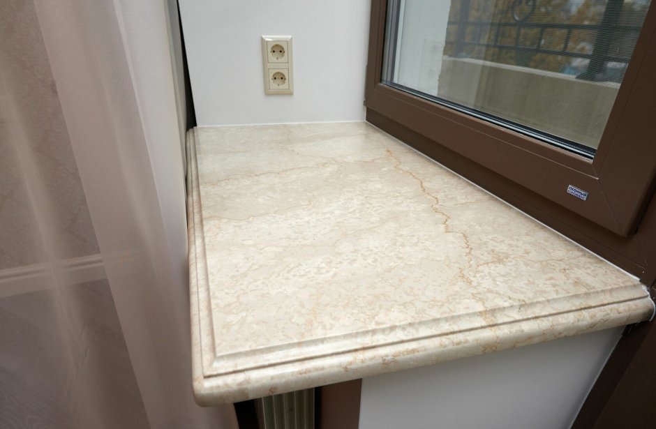 Подоконники из ботияинно класик