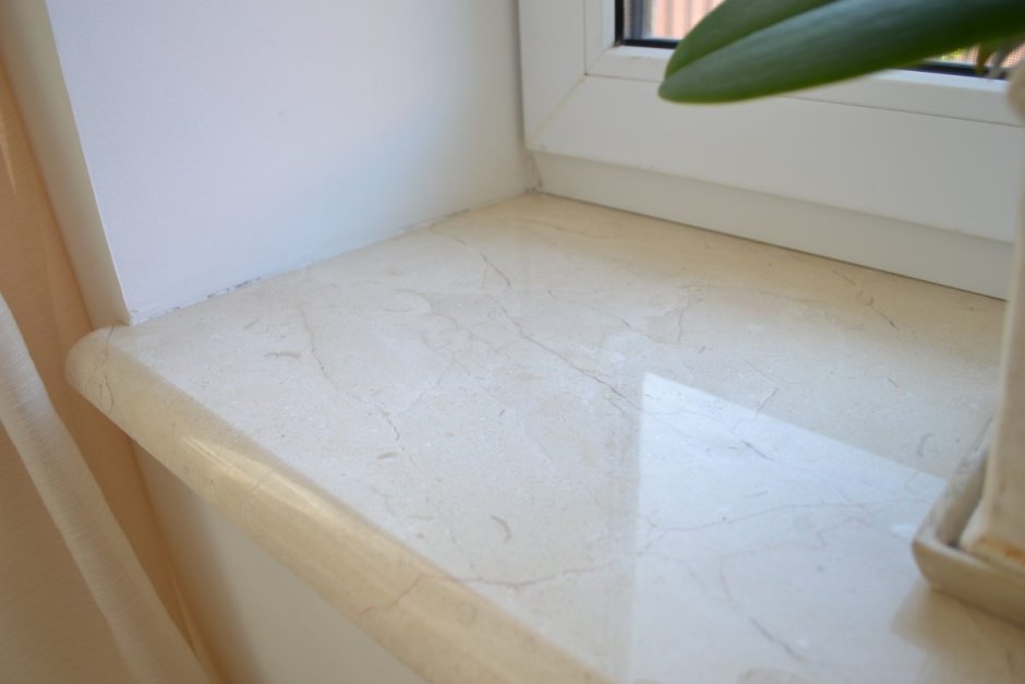 Подоконник мрамор crema Nova