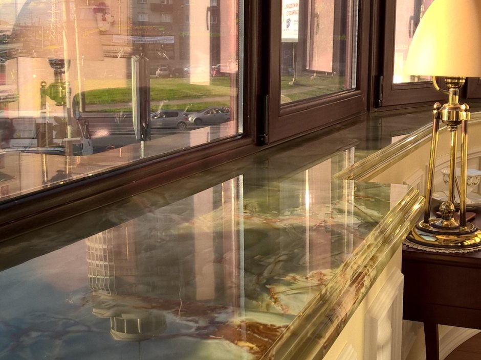 DC 108 подоконник