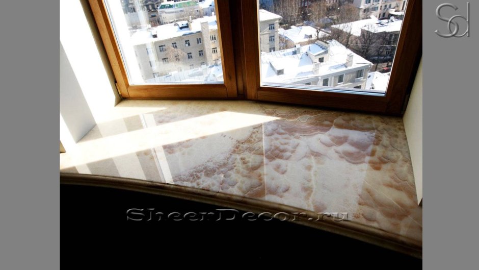 Подоконники из камня Оникс