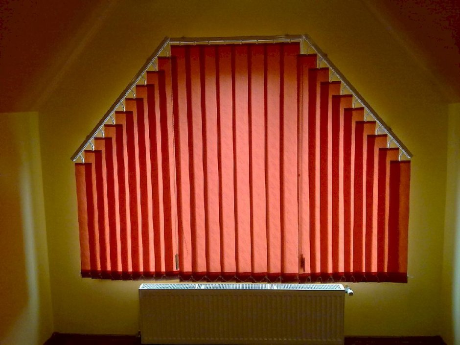 Жалюзи на трапециевидные окна