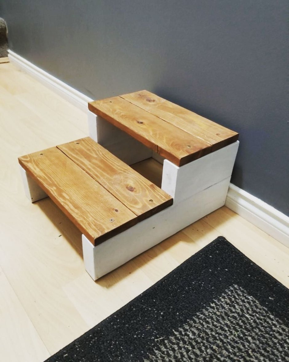 Ступеньки из деревянных поддонов