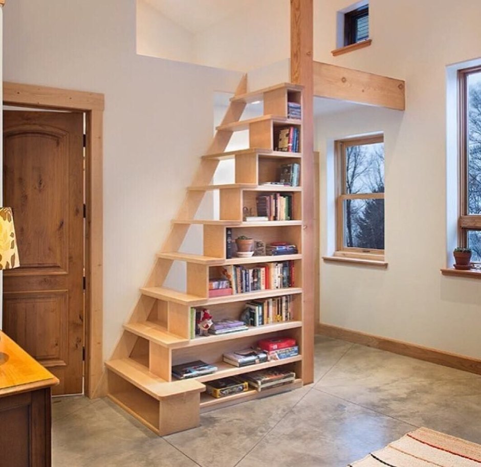 Бассейн на подиуме со ступеньками