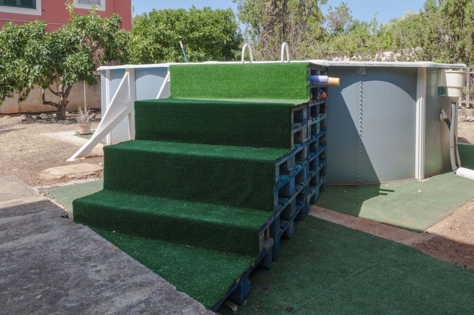 Деревянные ступени для крыльца