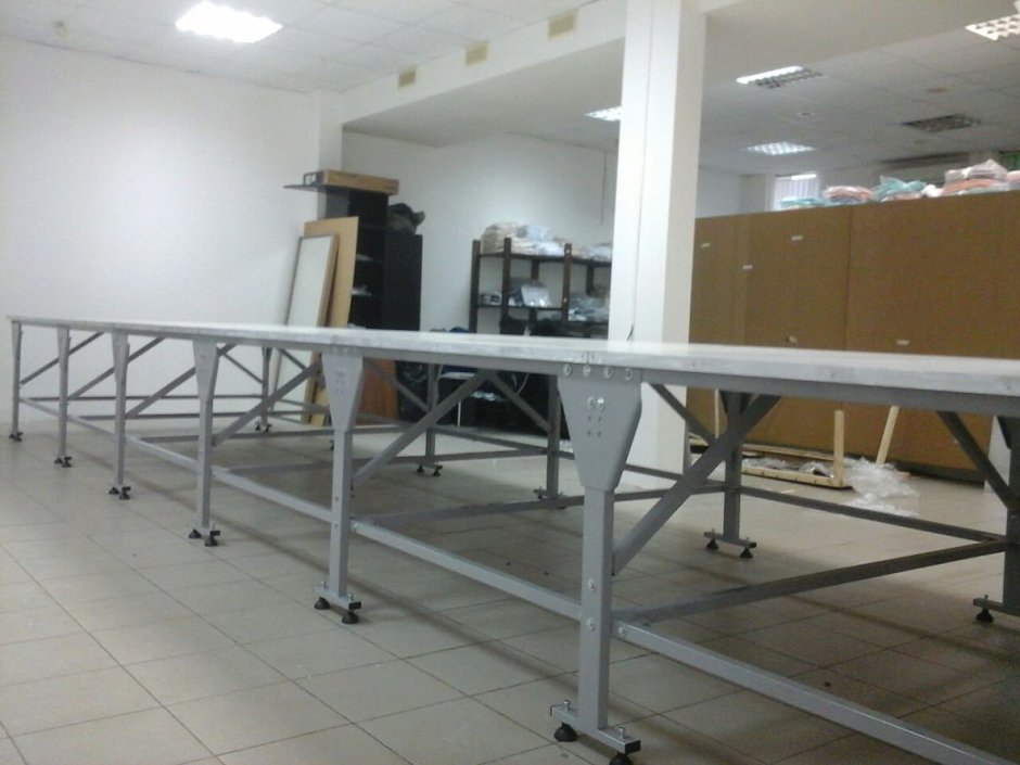 Настилочно-раскройный стол ТК -112