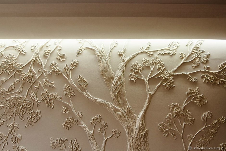 Современный барельеф