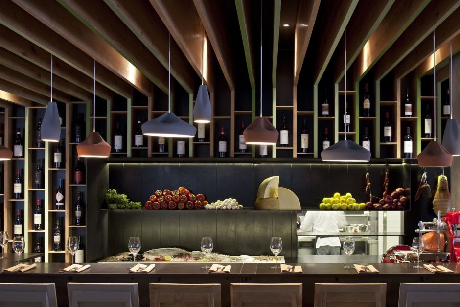 Современный итальянский интерьер ресторана