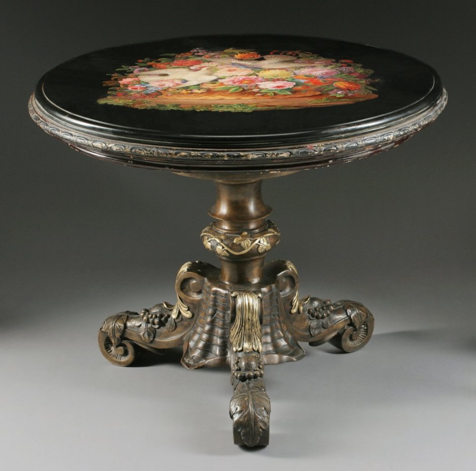 Столик журнальный деревянный