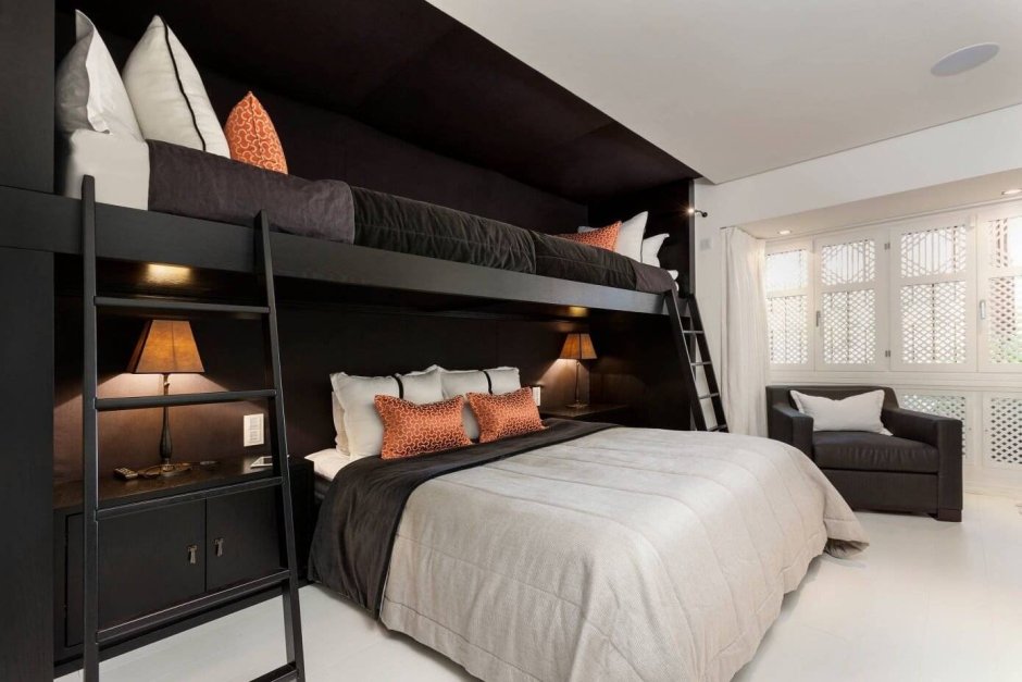 Спальня с двухэтажной кроватью