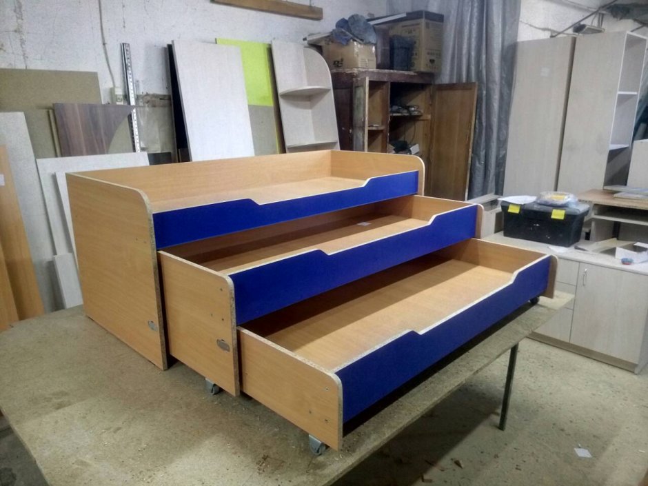 Кровать 4-х ярусная выкатная (бук натур.)