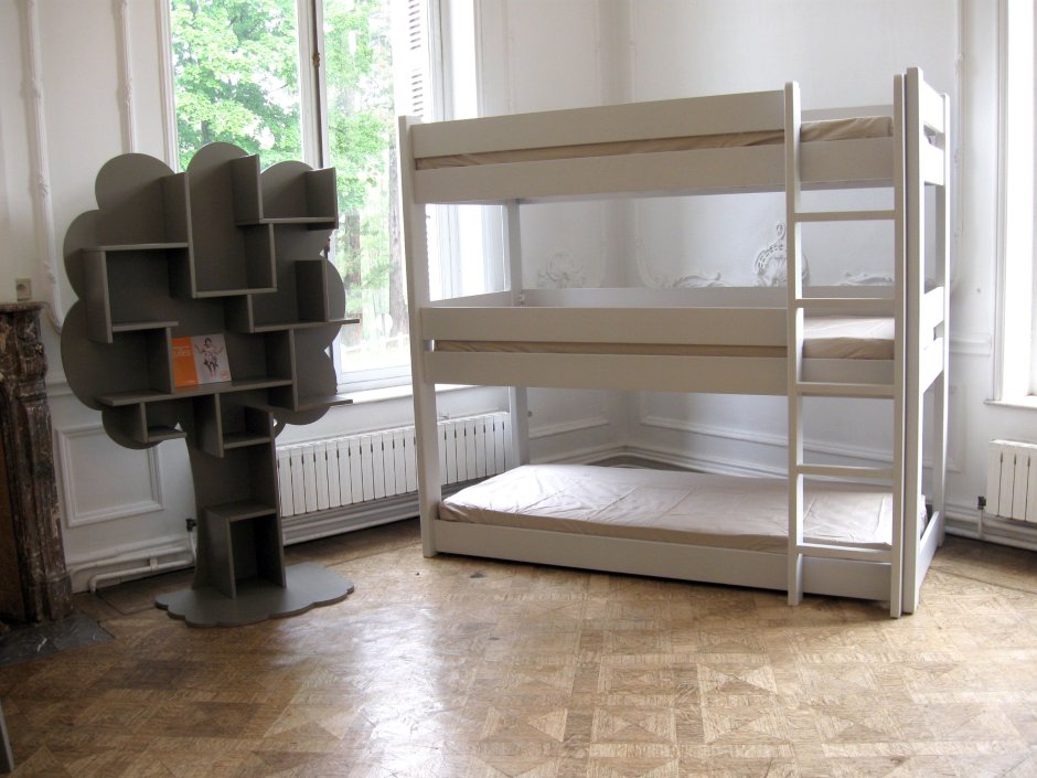 Трехъярусная выдвижная белая кровать для детей