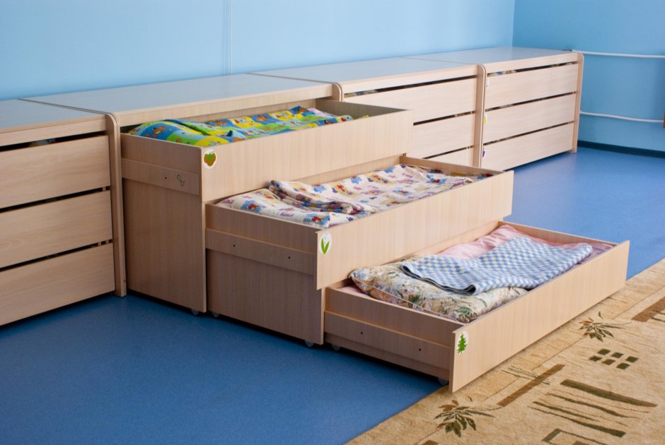 Кровать трехъярусная с крышкой 1520*676(1902)*790мм бук ЛДСП арт.кд-3.16