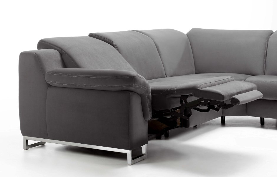 Диван с регулируемой спинкой