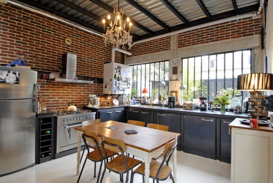 Интерьер кухни в стиле лофт