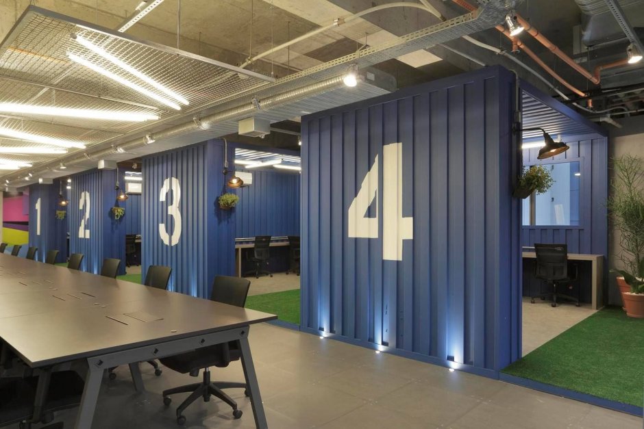 Профнастил в интерьере