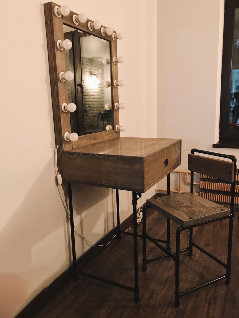 Гримерное зеркало лофт