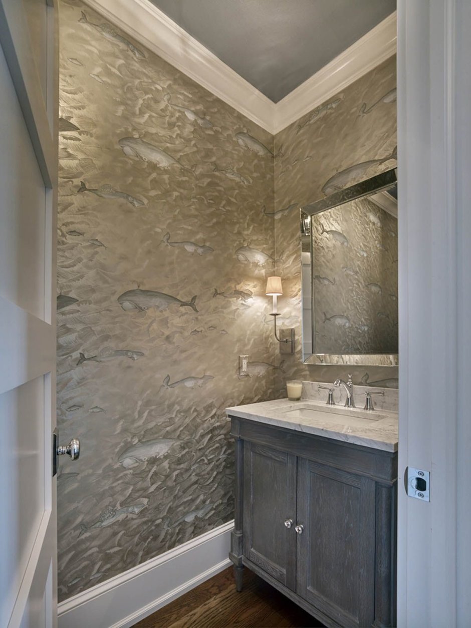 Дизайн ванны душевой кабиной с фактурной штукатуркой