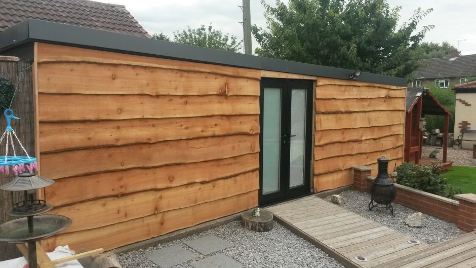 Сарай из необрезной доски