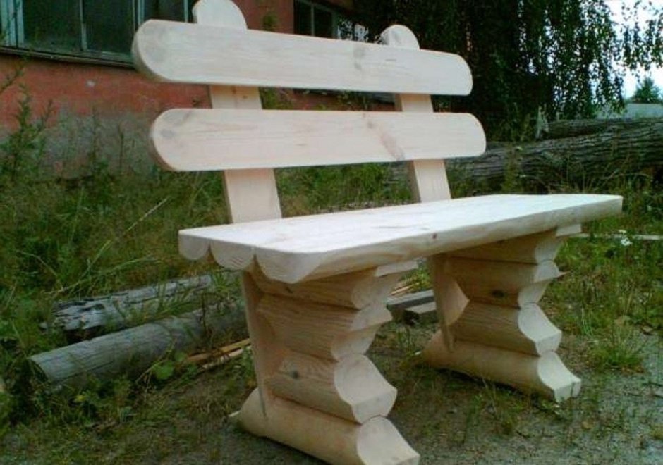Лавка из оцилиндрованного бревна
