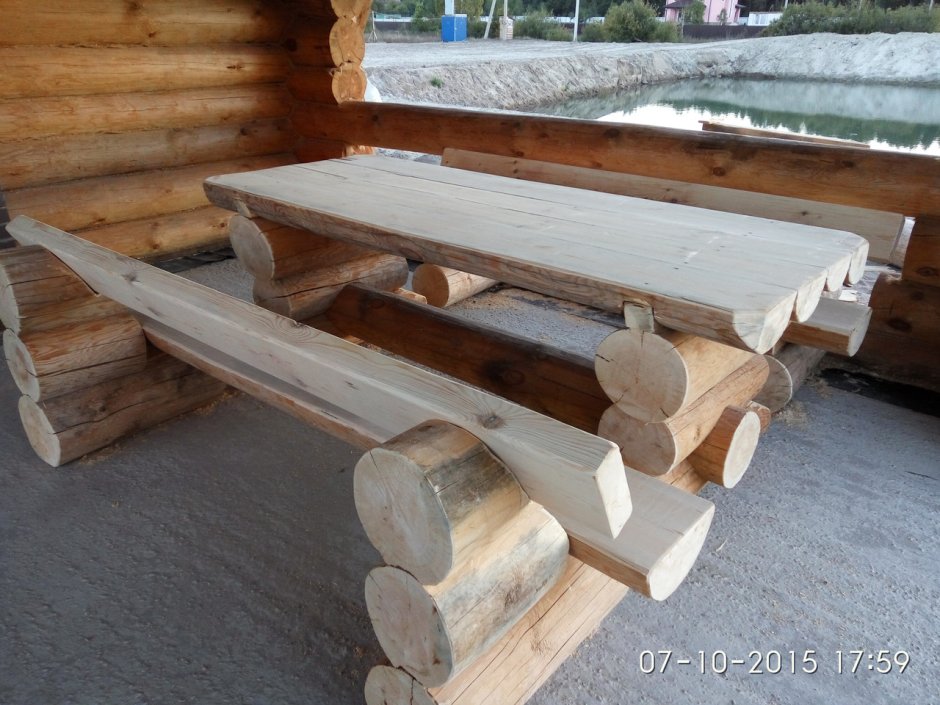 Мебель из остатков бревна