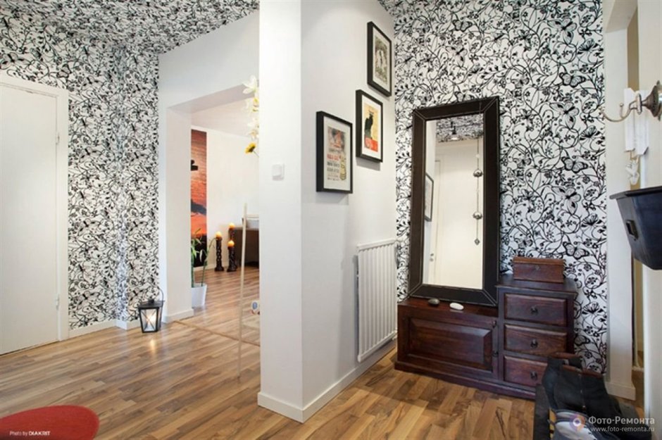 Прихожая в черном цвете