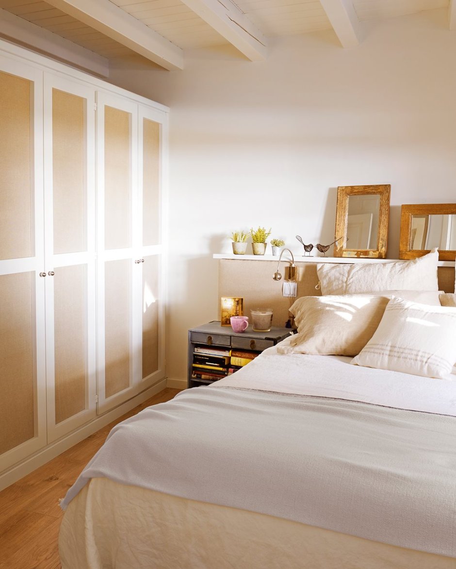 Уютная спальня в пастельных тонах