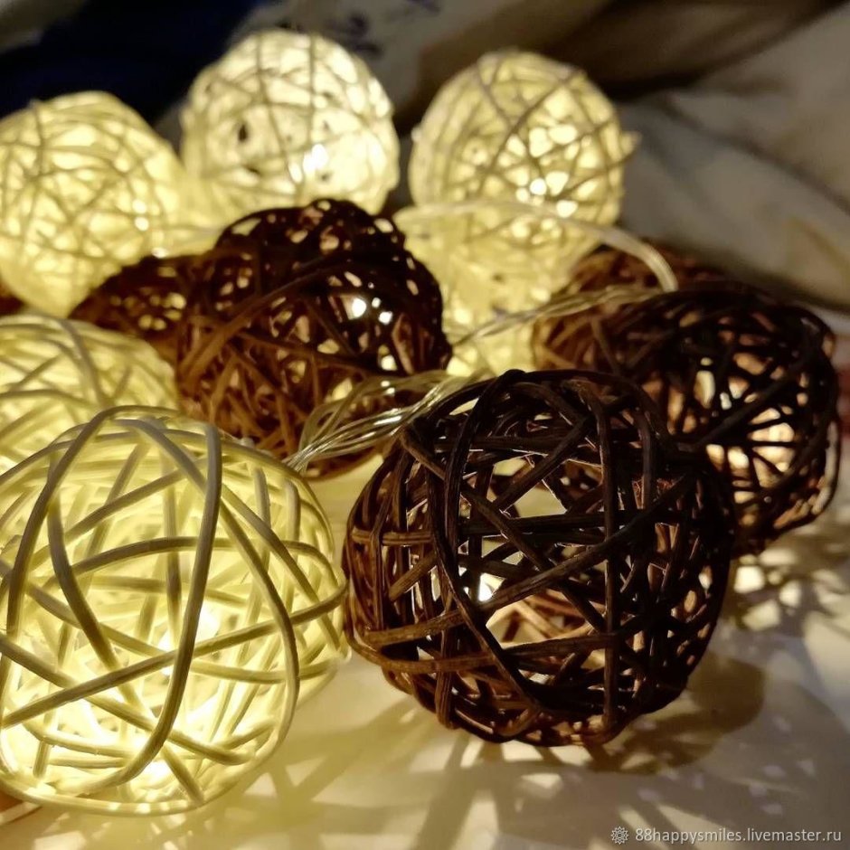 Шары из ротанга в интерьере