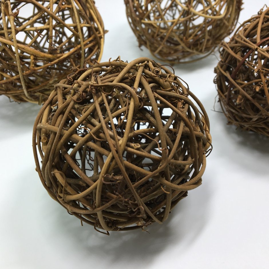 Шар из ротанга к новому году своими руками