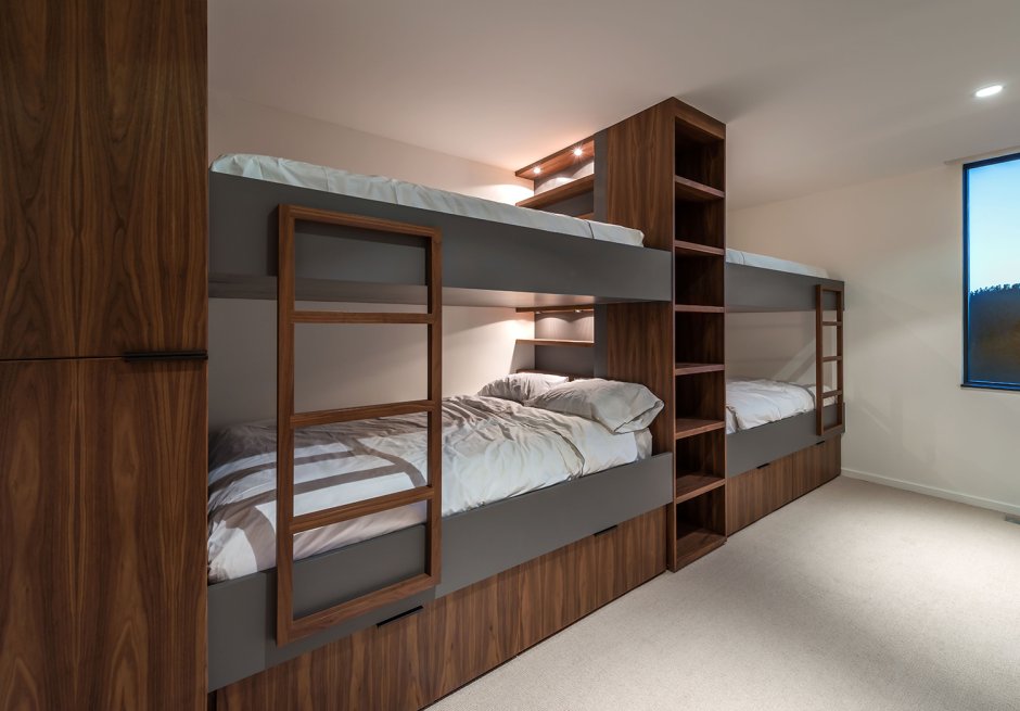 Двухъярусная четырехместная кровать