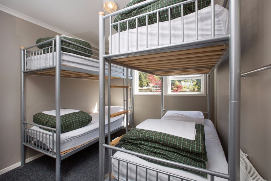 Двухъярусная четырехместная кровать