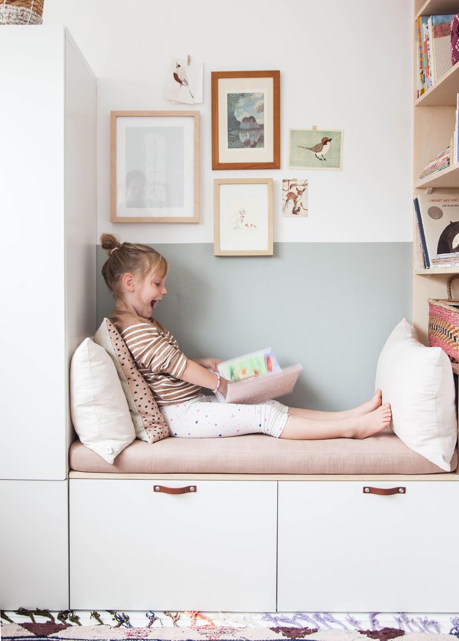 Скамья в детскую комнату