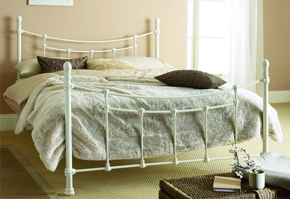 Кованная кровать из икеа 200х200