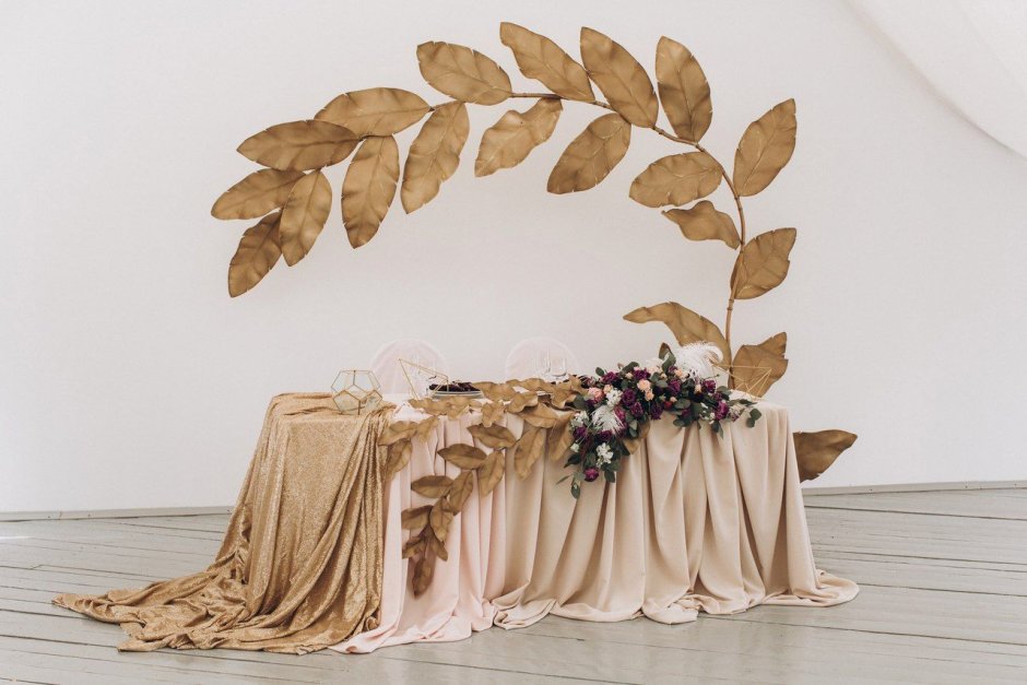 Орнамент Меандр в интерьере