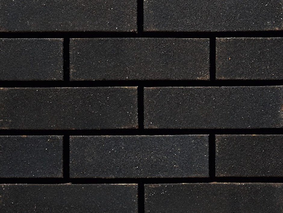 Черная кирпичная кладка