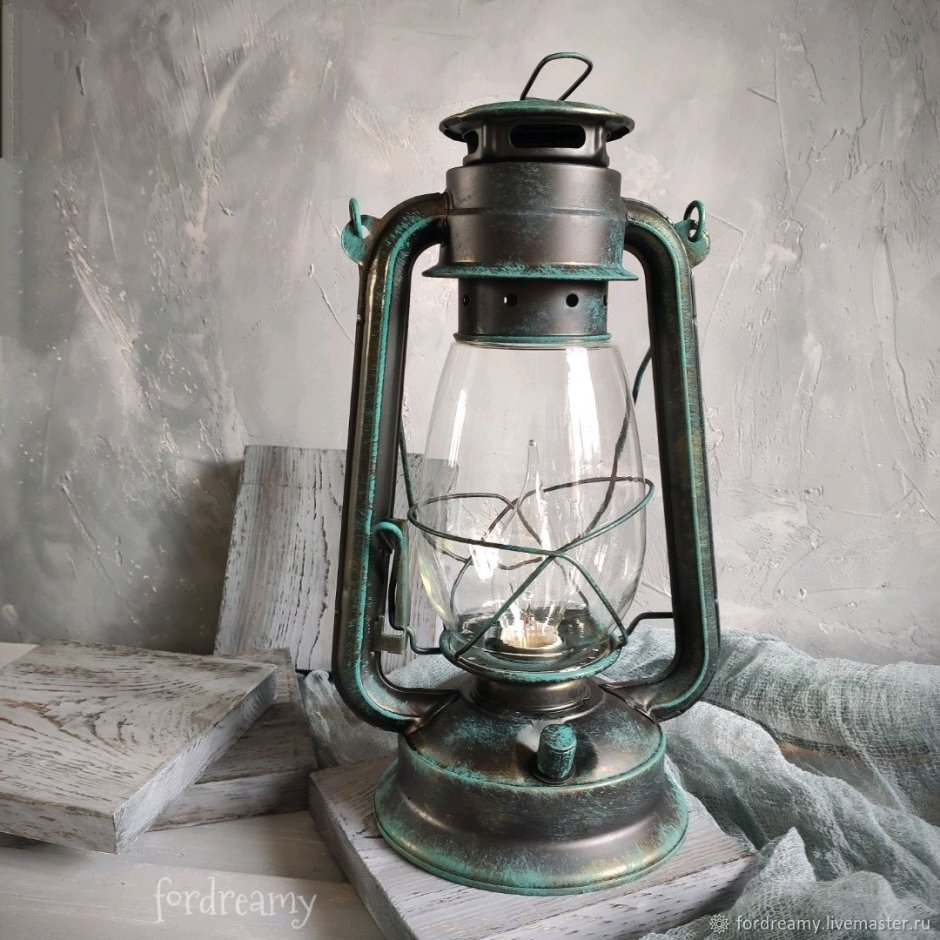 Керосиновый фонарь