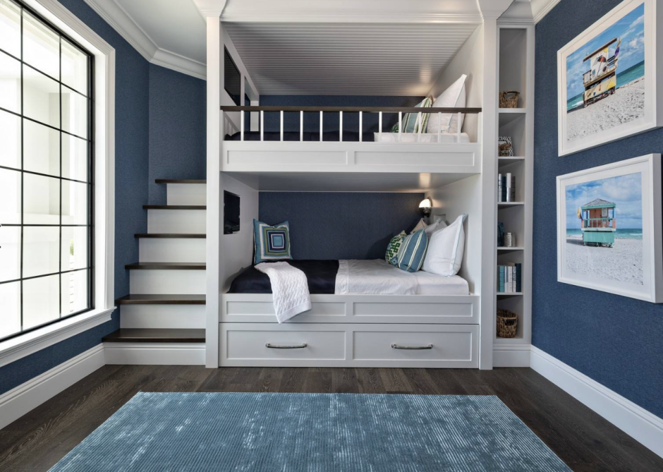 Комната с двухъярусной кроватью