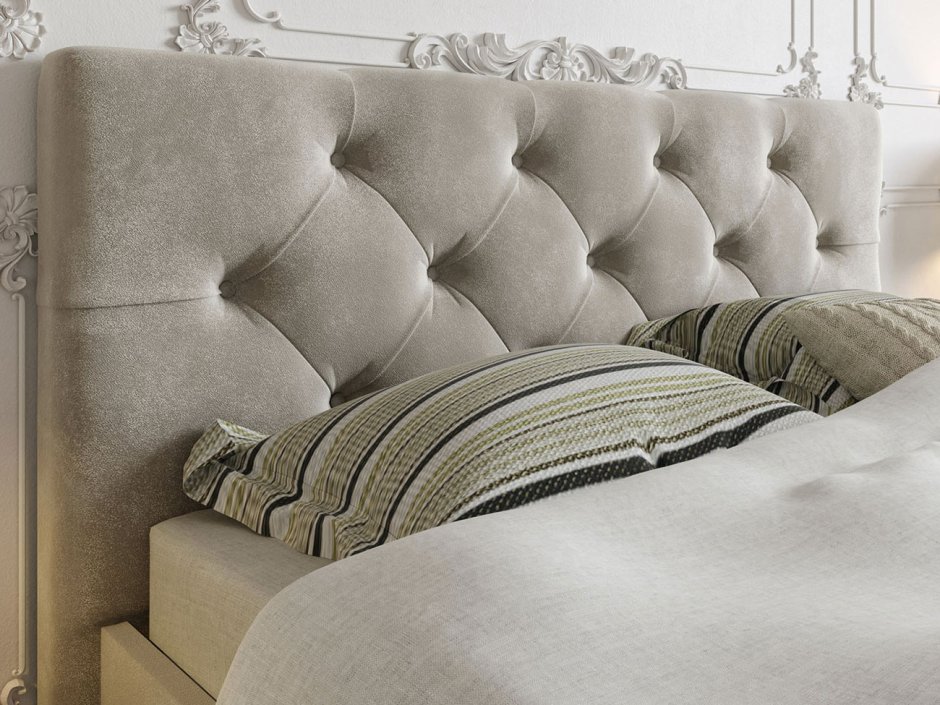 Кровать с мягким изголовьем