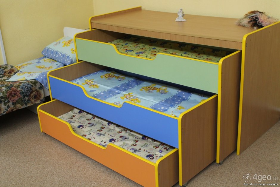 Четырехэтажная кровать для детей
