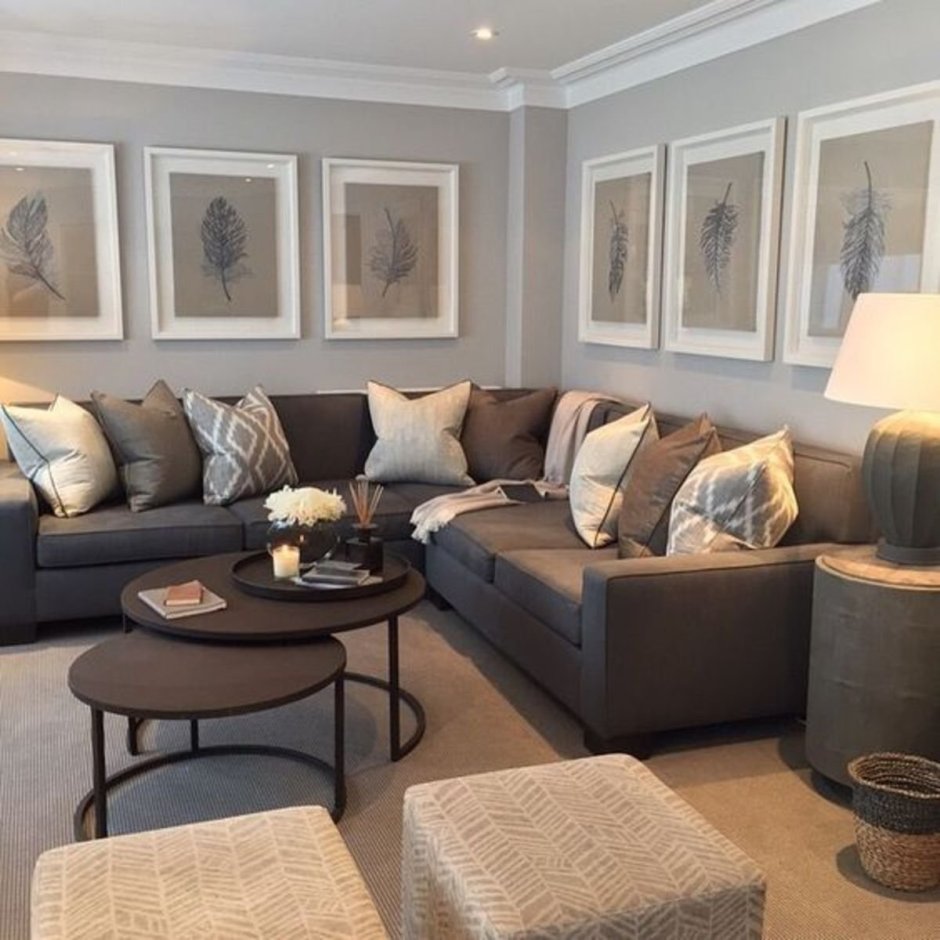 Бежево серая гостиная в скандинавском стиле