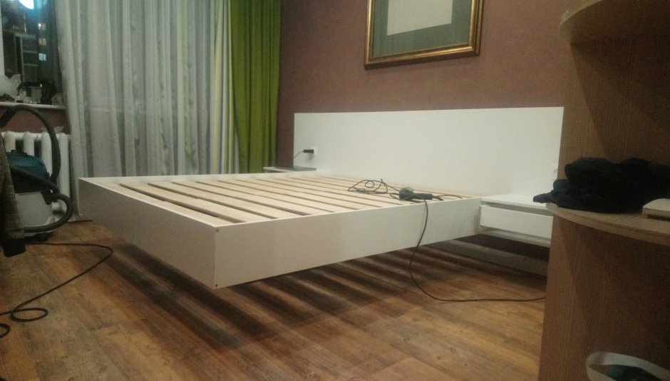 Парящая кровать "Standard" Woodberry